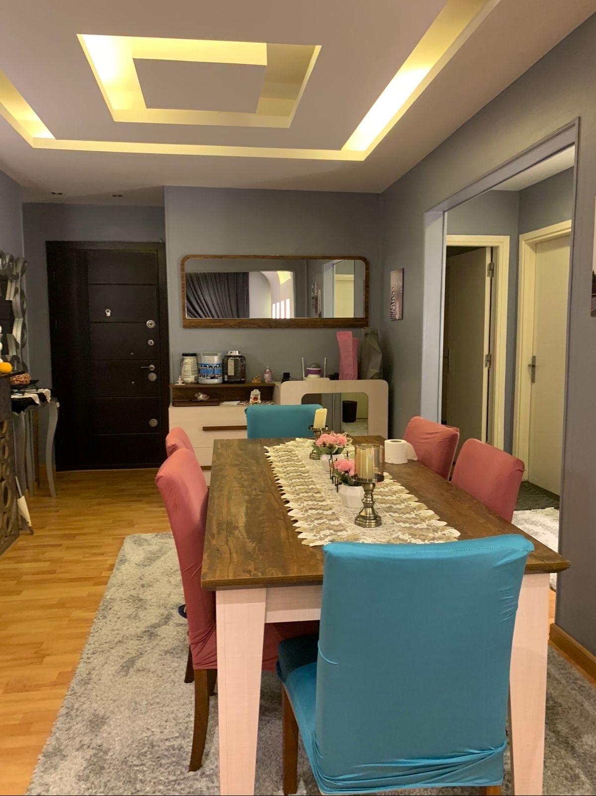 Spacious 3-Bedroom Apartment with 2 Bathrooms and Expansive Garden