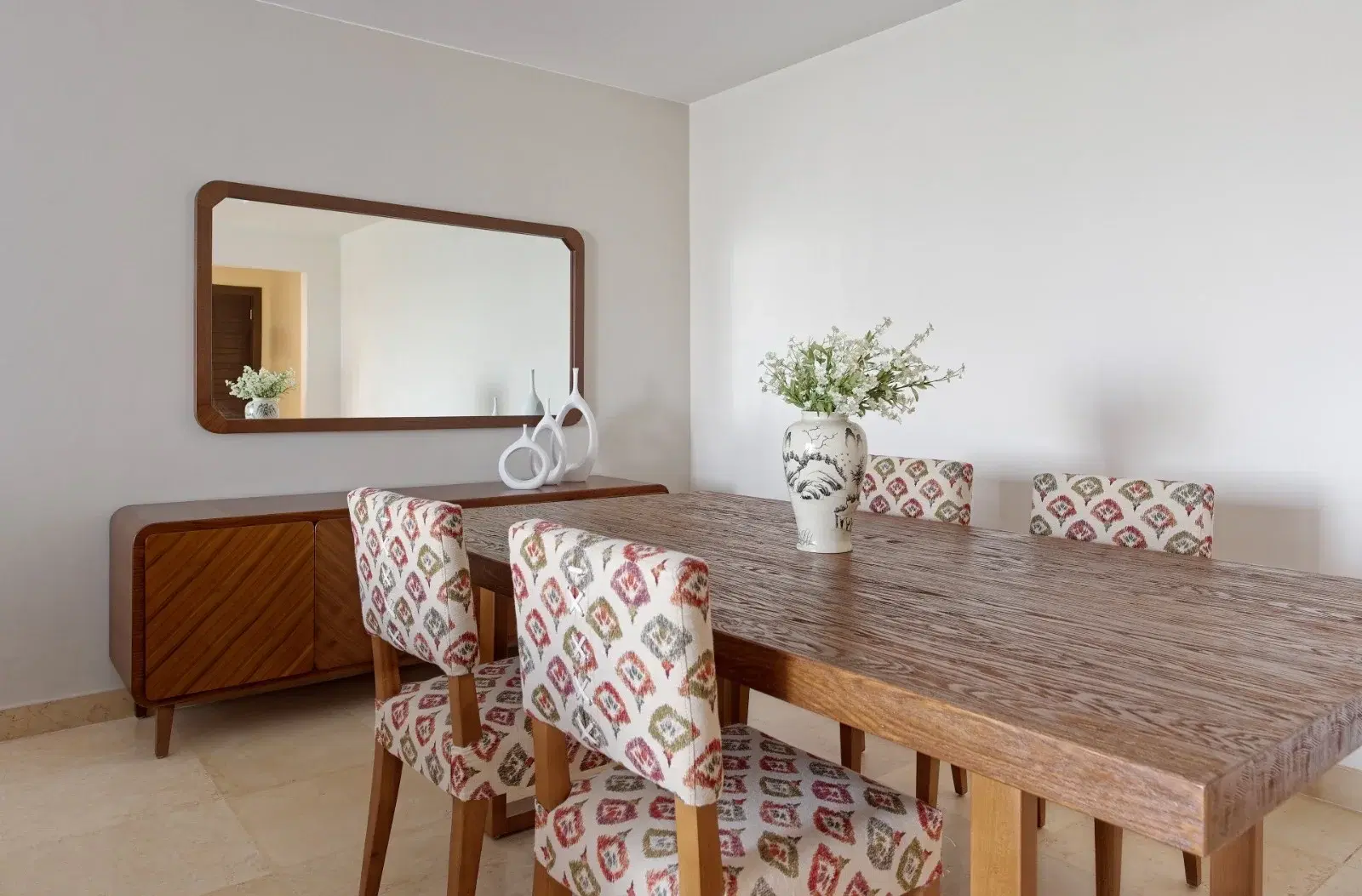 Luxurious Furnished Apartment for Rent in Cairo Festival City - 160 sqm