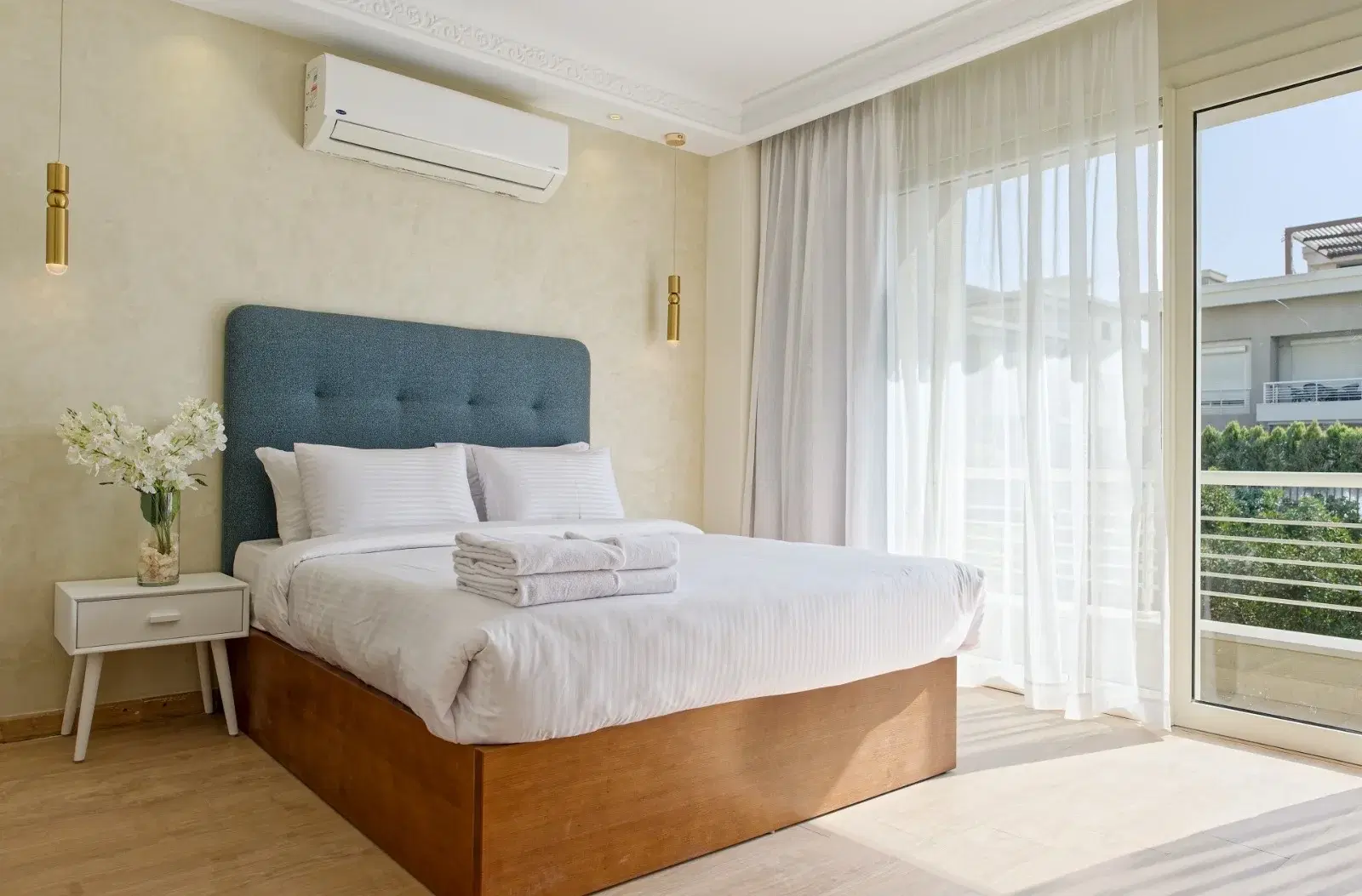 Luxurious Standalone Villa for Rent in CFC - Spacious Living with Modern Elegance