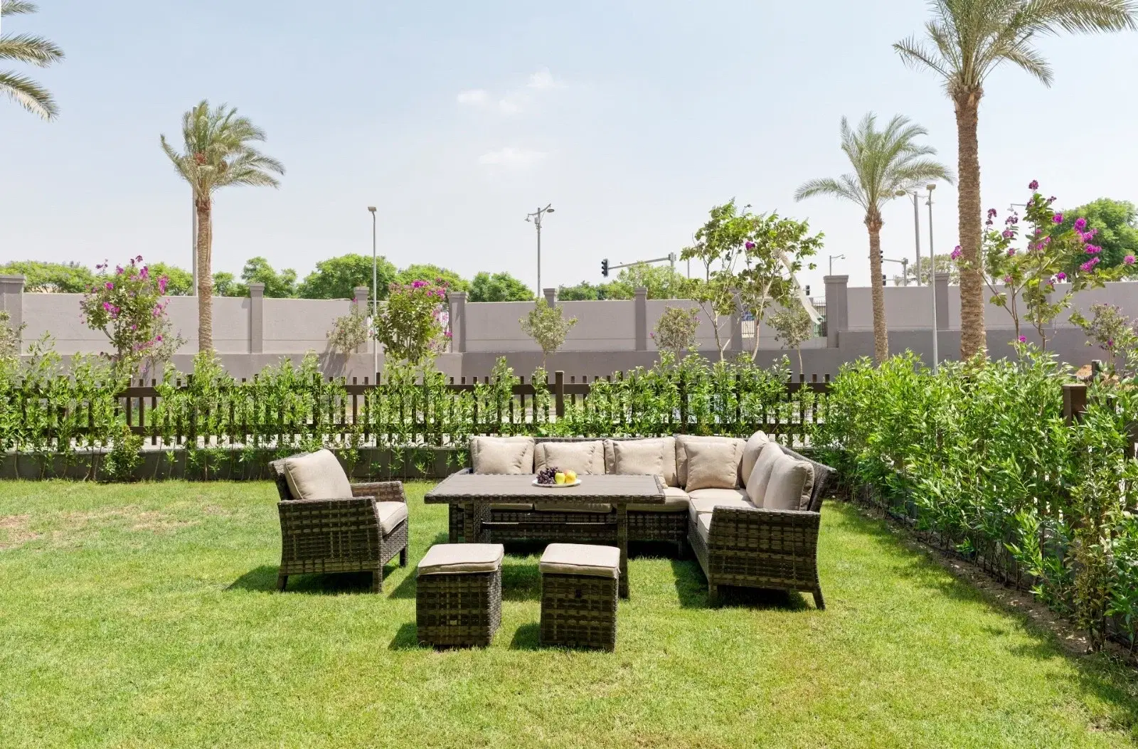 Stunning Ground Floor Apartment with Garden for Rent in Cairo Festival City Aura