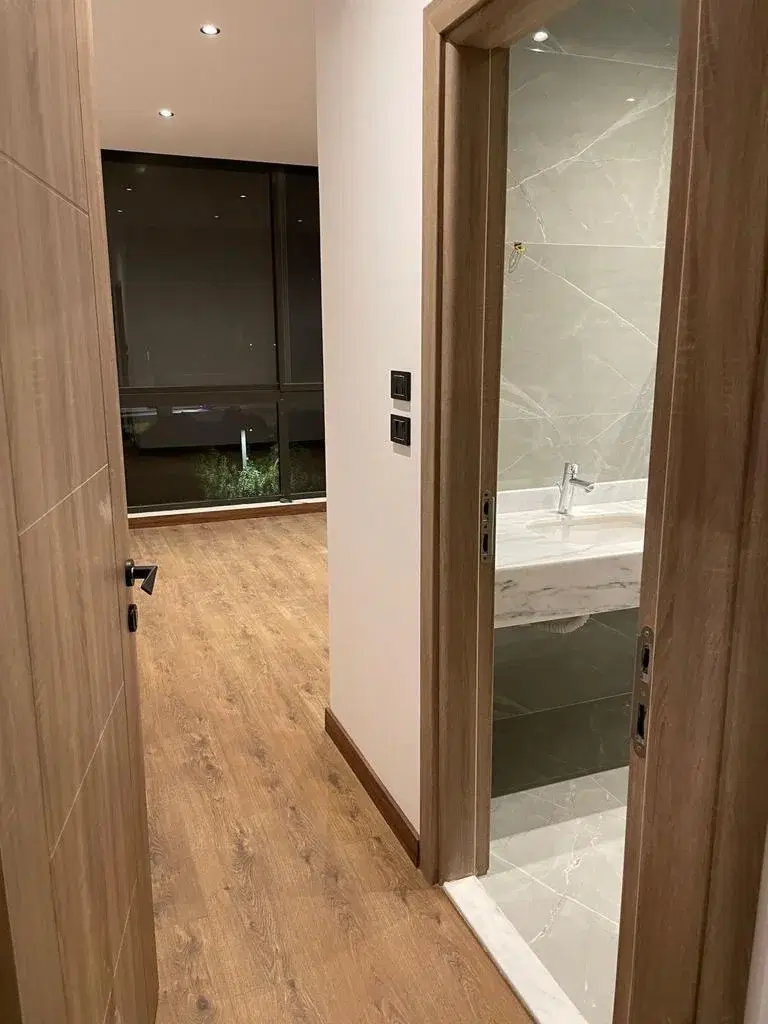 Semi furnished Lake View rent apartment, 144 sqm with appliances & ACs