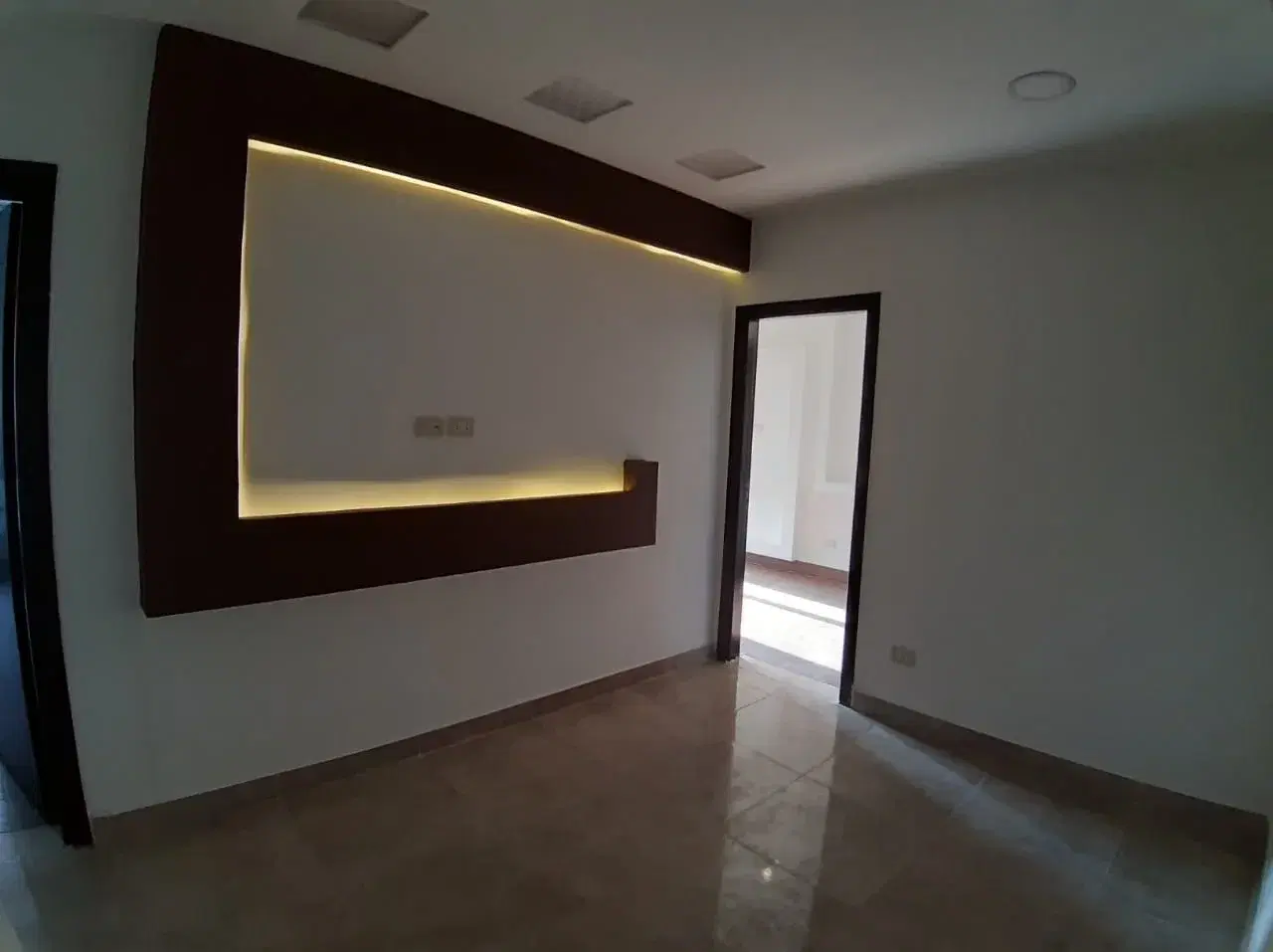 Low Price Apartment for Rent in Eastown