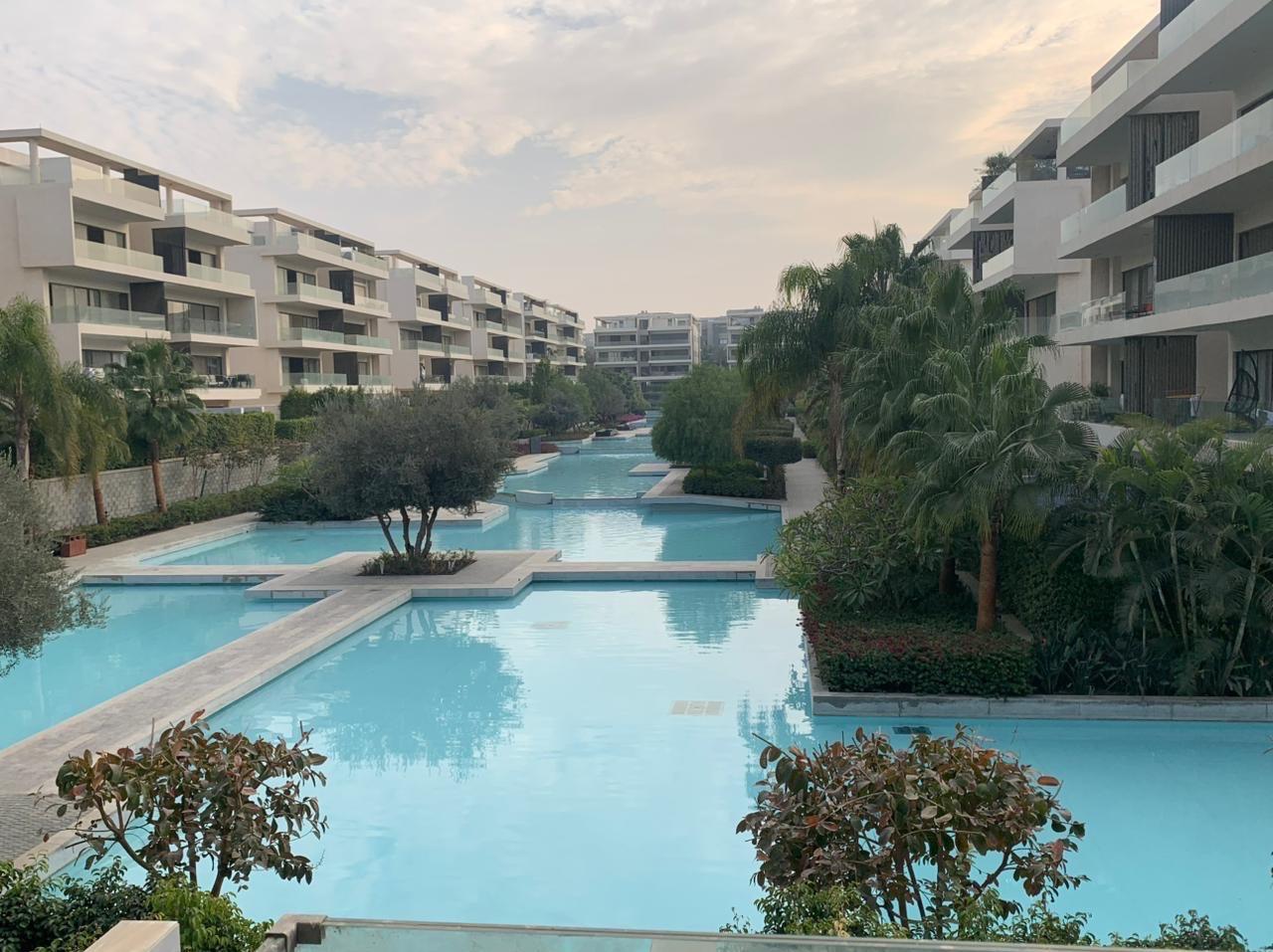 شقة أرضية 2 غرفة للبيع في Lake View Residence - 122 متر + جاردن 80 متر