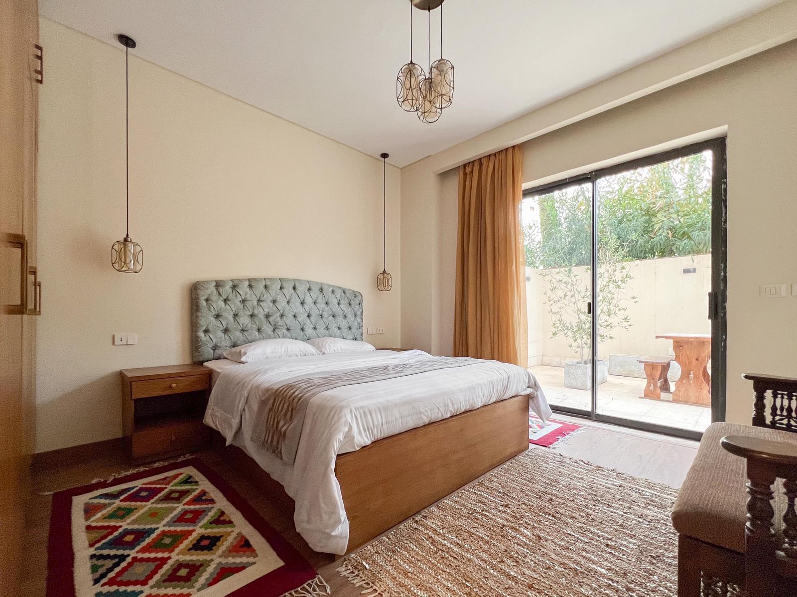 2-bed apartment for rent in Lake View Residence — 130 sqm + 100 sqm garden