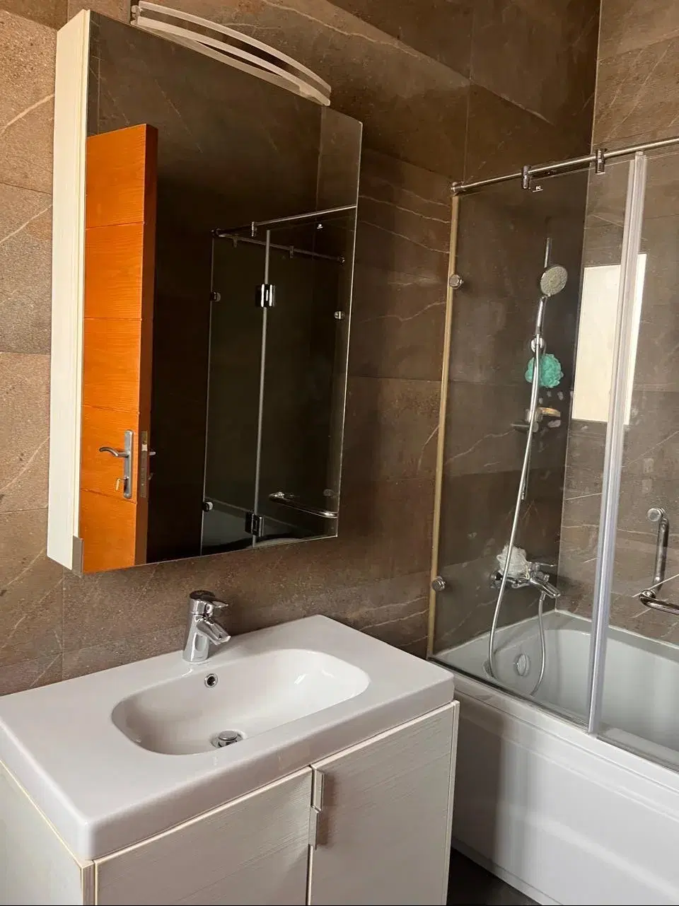 Twin House for Rent in Katameya 375 sqm Furnished