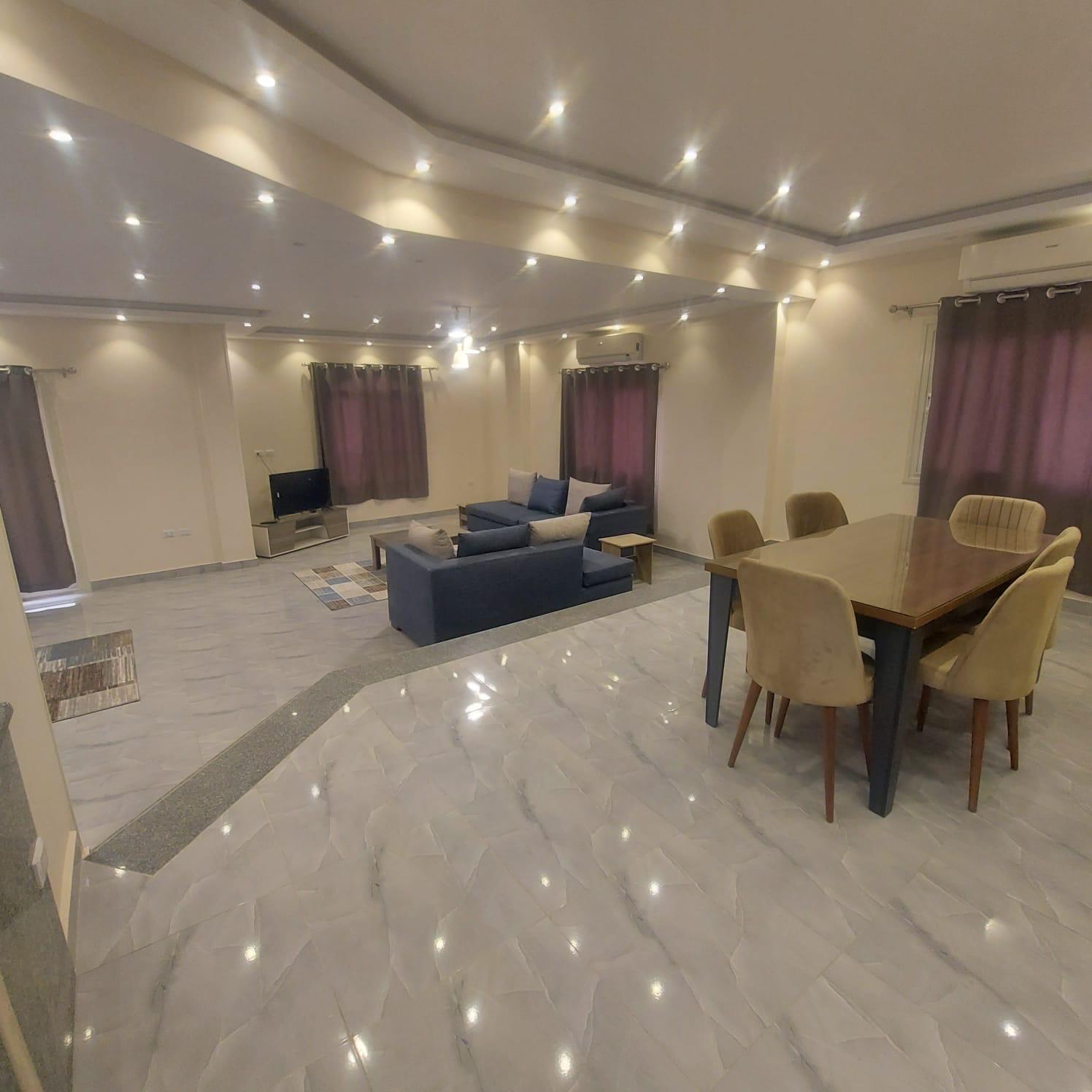 Fully Furnished Apartment for Rent in First District, New Cairo - 220 sqm