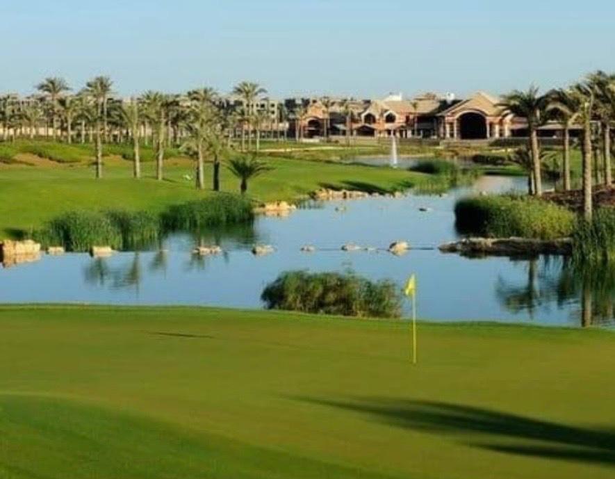 دوبيكس فاخر للإيجار في قطامية ديونز، القاهرة الجديدة - بمساحة 500م