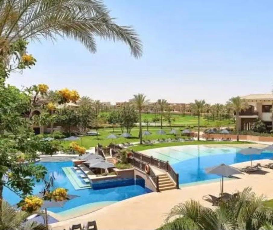 دوبيكس فاخر للإيجار في قطامية ديونز، القاهرة الجديدة - بمساحة 500م