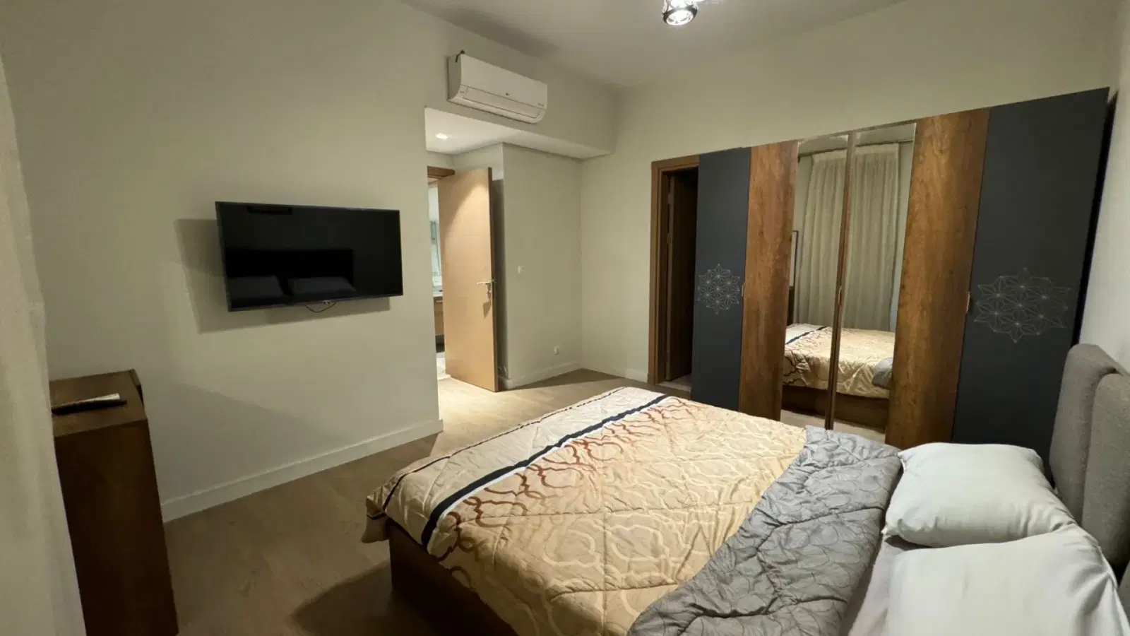 Furnished apartment for rent in Mivida Boulevard by Emaar with central AC