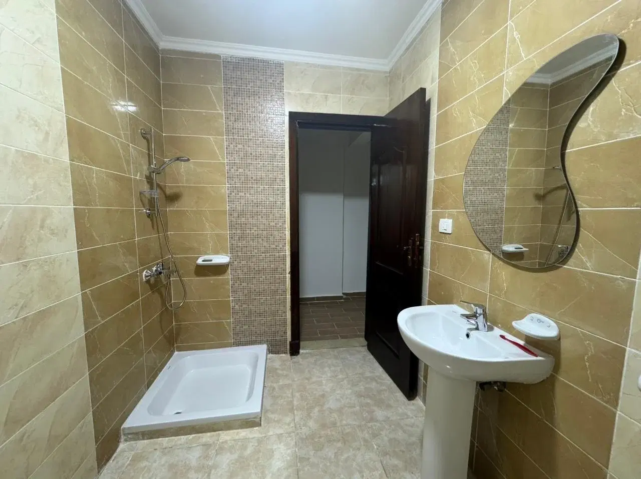 Apartment for rent in Dar Misr Al Qarnfel fully furnished and ready to move