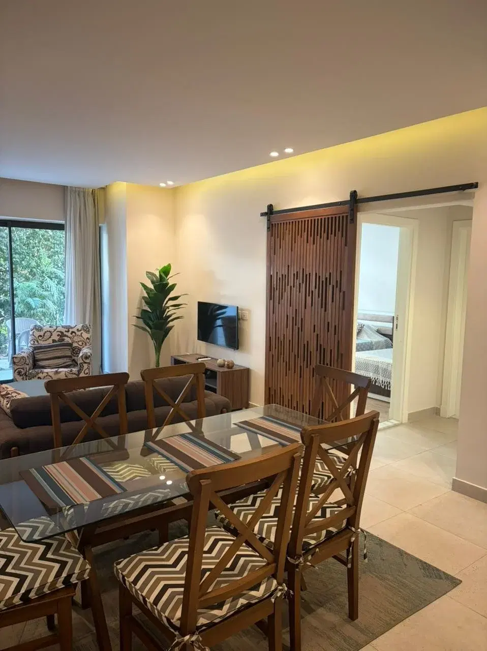 Furnished apartment Lake View, ground floor with 85 sqm garden for rent