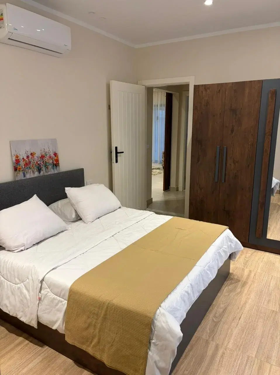 Furnished apartment Lake View, ground floor with 85 sqm garden for rent