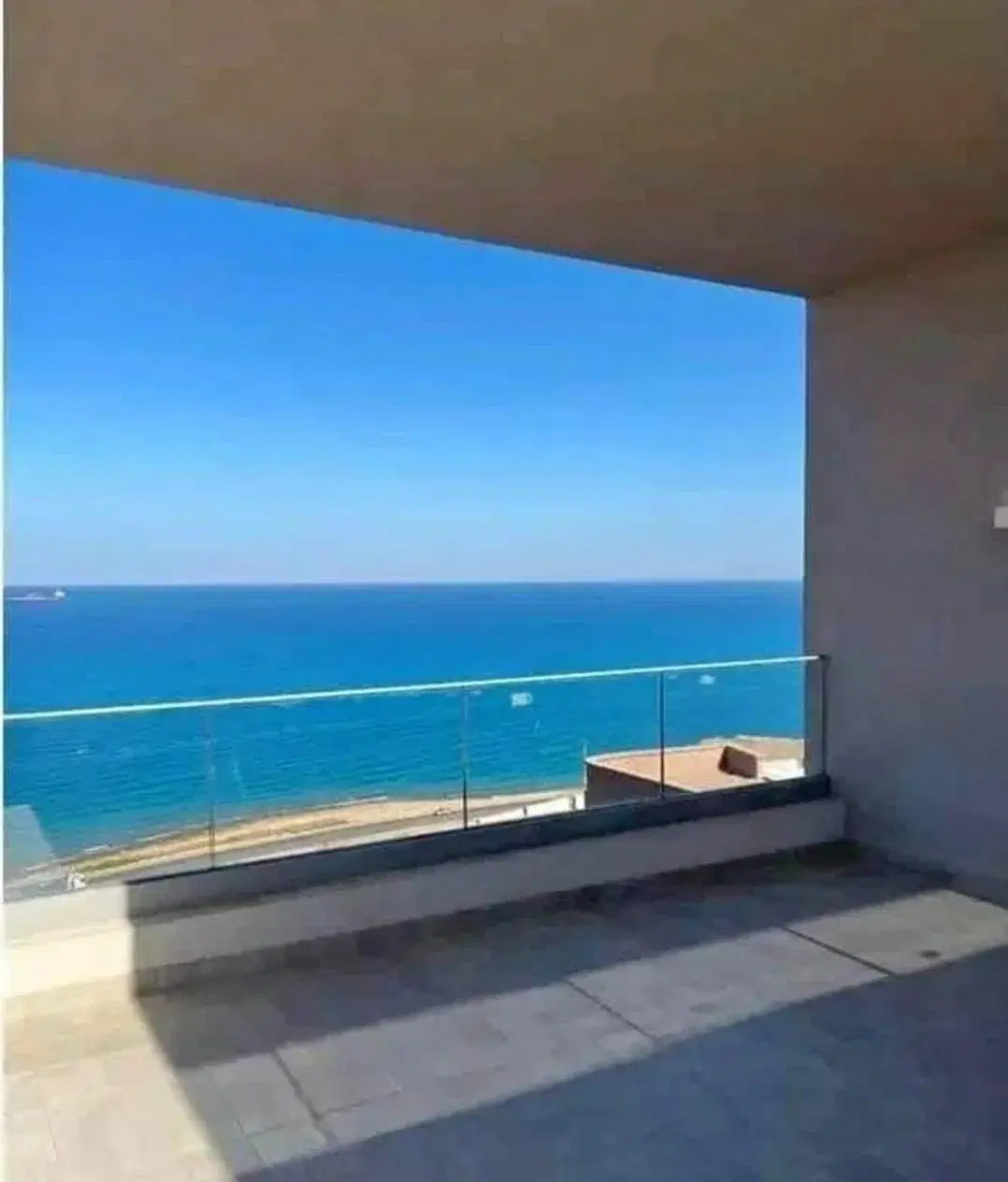 First row sea apartment in City Edge Towers, Al Alamein, 194 sqm