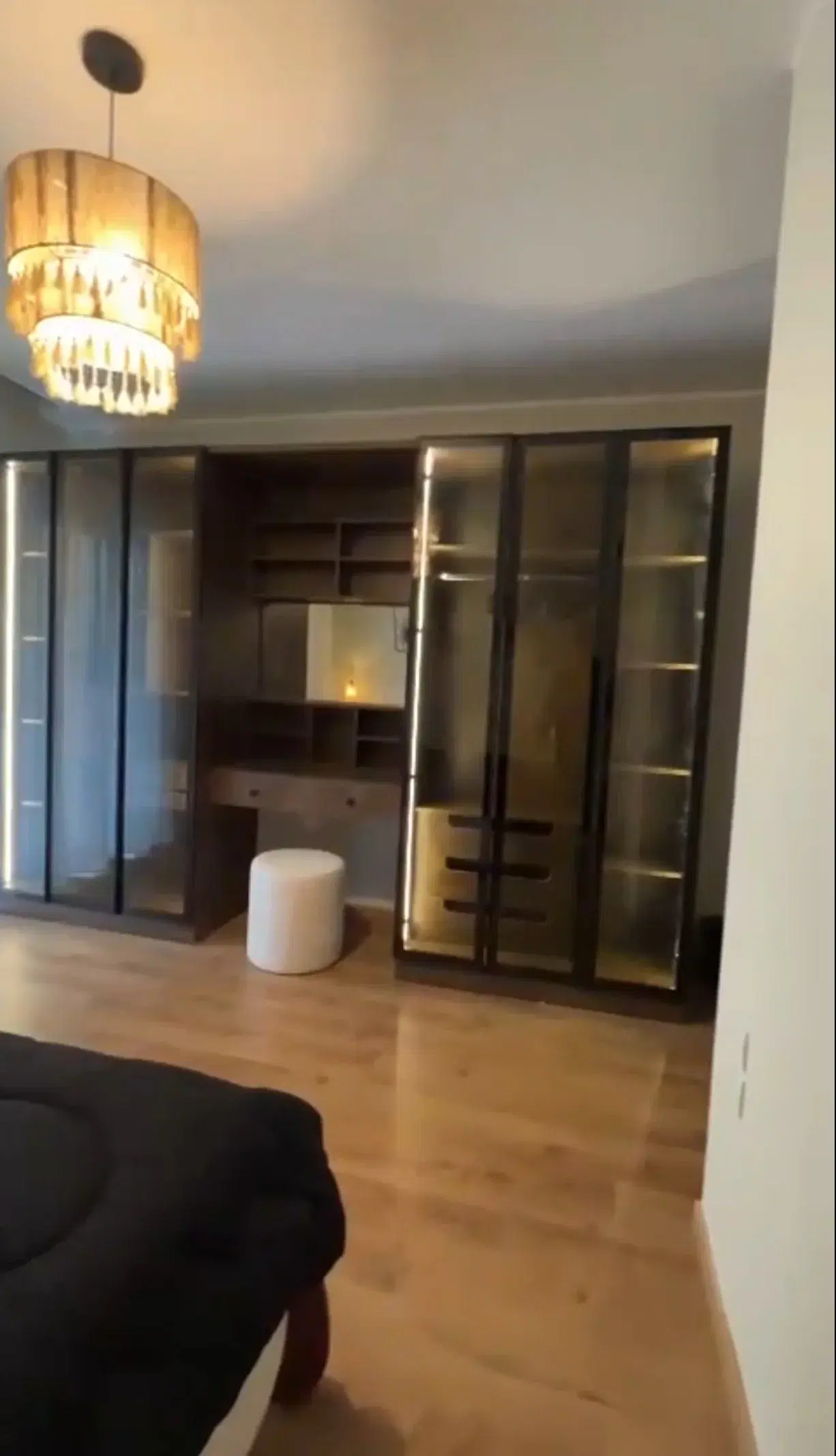 Apartment for rent in Lake View Residence compound, fully furnished