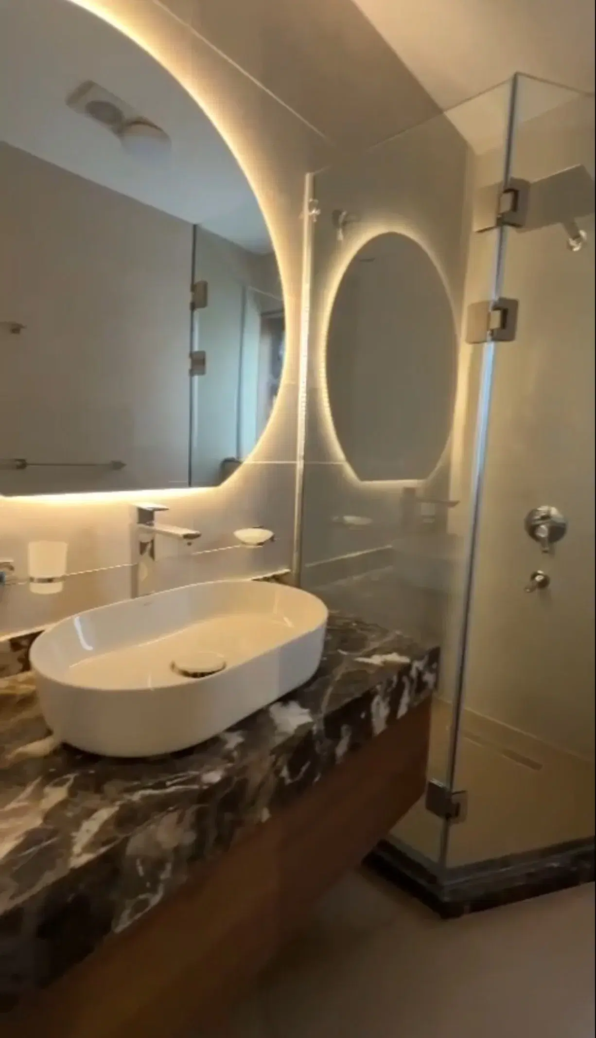 Apartment for rent in Lake View Residence compound, fully furnished