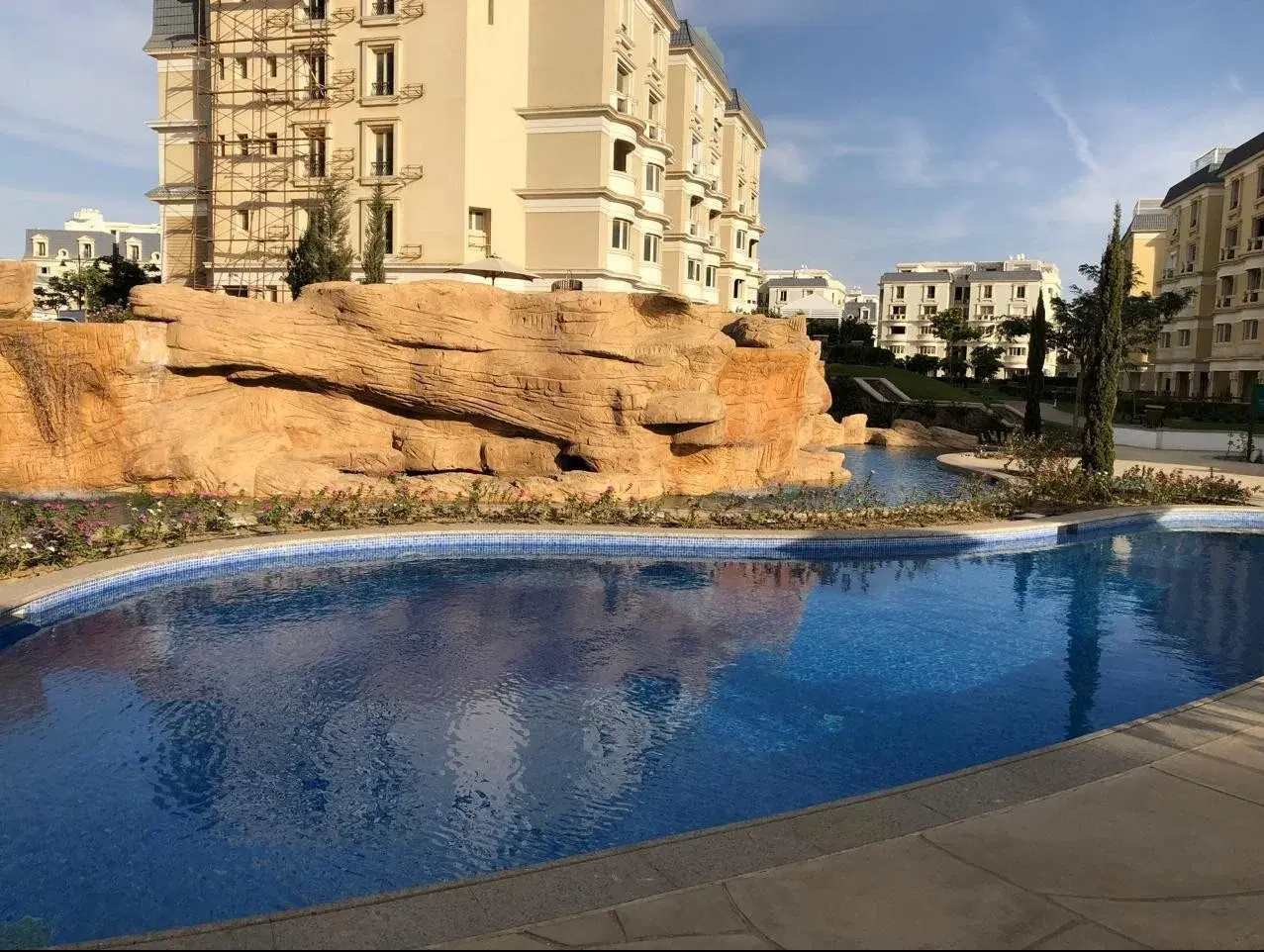 I villa for rent in Mountain View Hyde Park with private garden