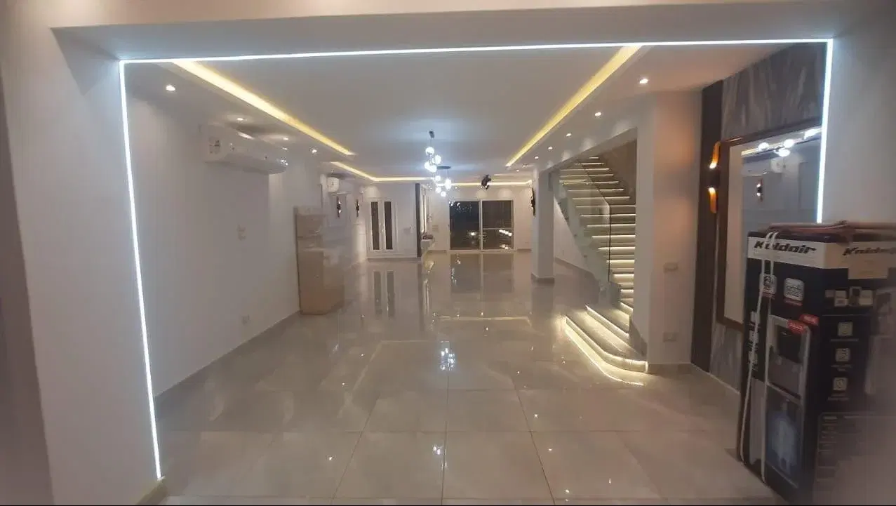 I villa for rent in Mountain View Hyde Park with private garden
