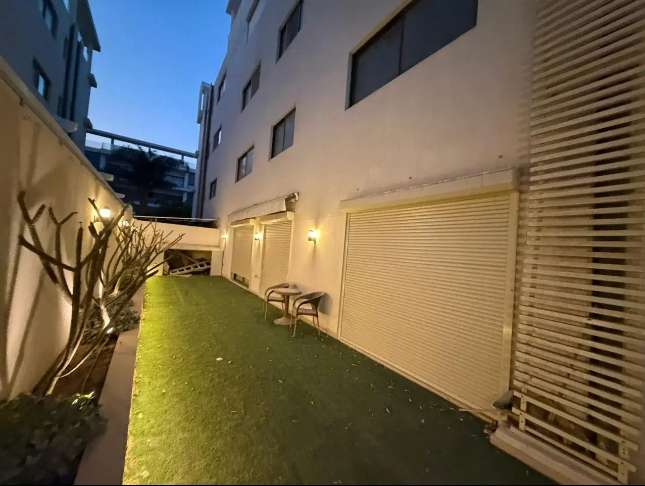 Lake View apartment for sale with private pool and 178 sqm garden