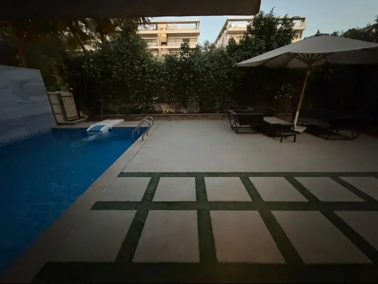 Lake View apartment for sale with private pool and 178 sqm garden