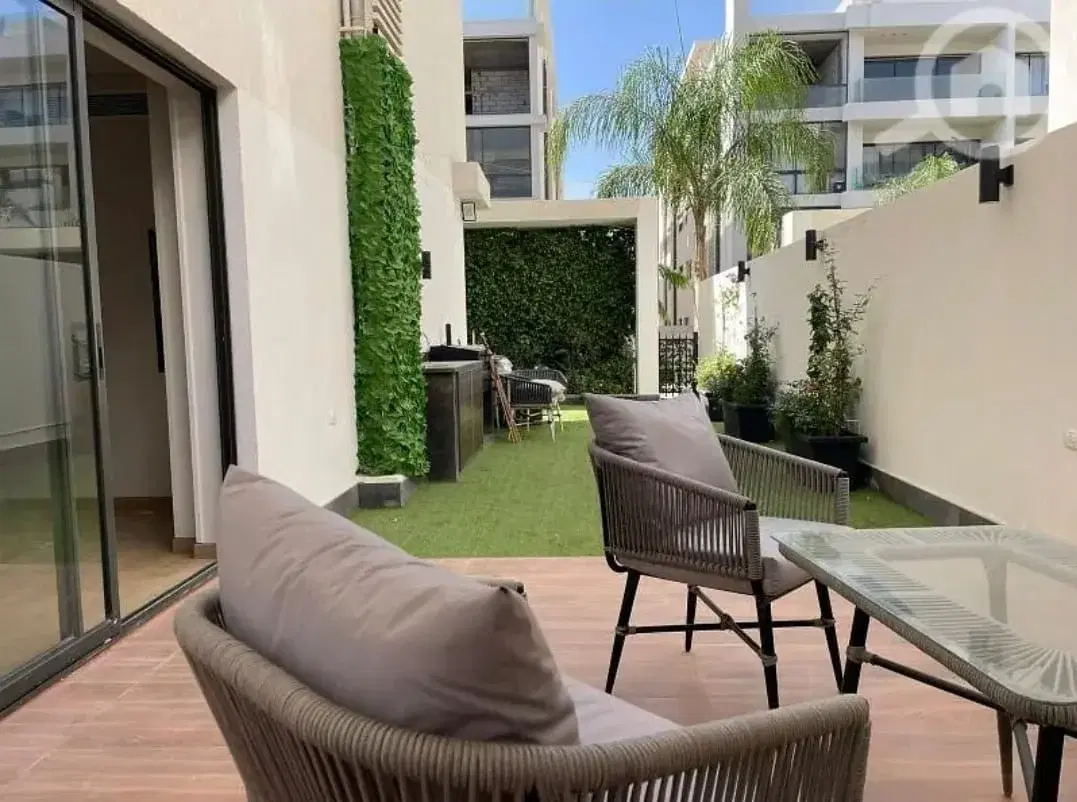 LakeView garden apartment sale, 125 sqm ground floor with 86 sqm garden