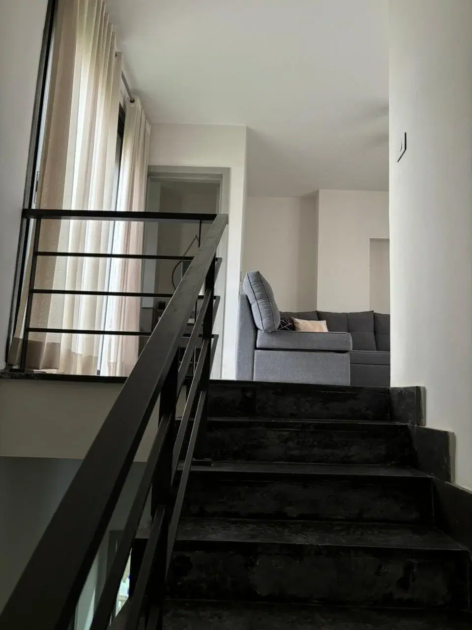 Ready-to-Move 4‑Bed Townhouse for Sale in Al Burouj, El Shorouk — Phase N1C7