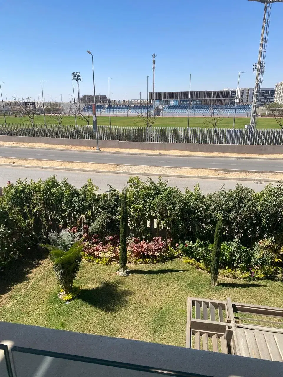 فيلا للبيع في كمبوند البروج — مدينة الشروق (تنفيذ إمكان مصر)