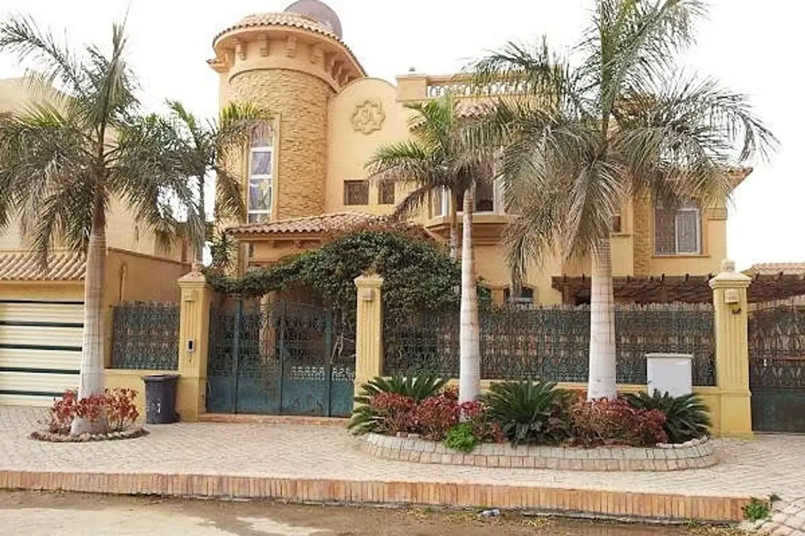 فيلا فاخرة للبيع في الشروق 2000 — مرحلة Durraground