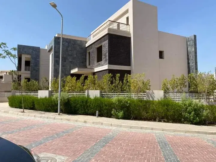 Twinhouse for Sale in Al Karma 4 — 4-Bedroom, Semi-Finished