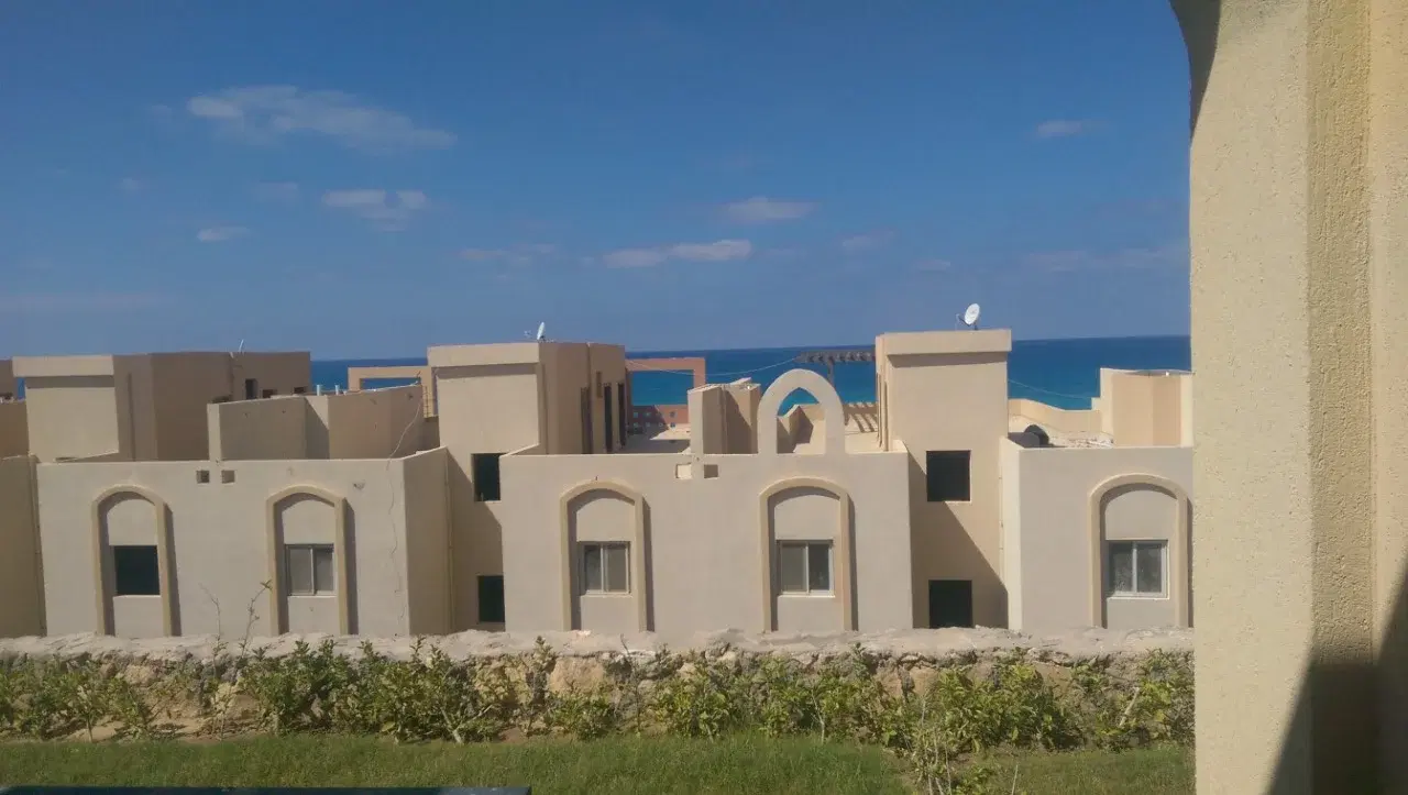 شاليه مفروش غرفتين للبيع في إماريتس هايتس - الساحل الشمالي (الطابق الثالث)