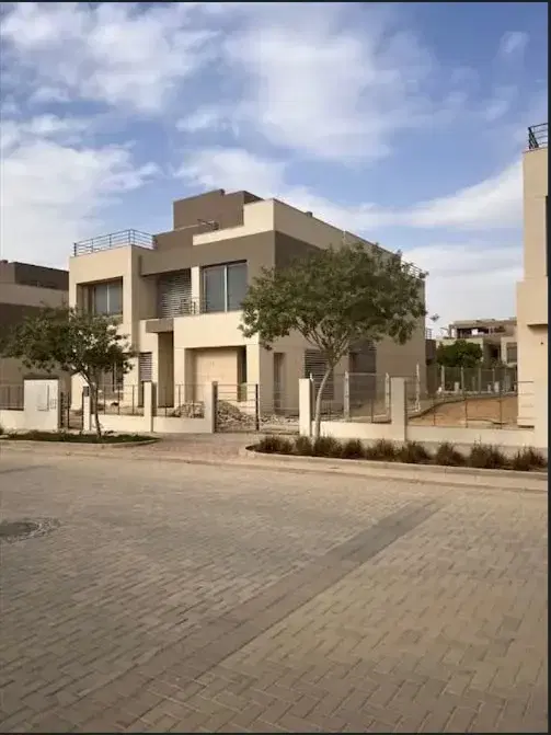 فلل للبيع في بالم هيلز التجمع الخامس – 3 غرف نوم من تطوير بالم هيلز