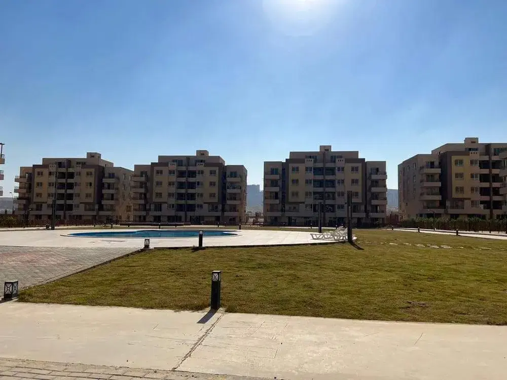 Luxurious Penthouse for Sale in Promenade