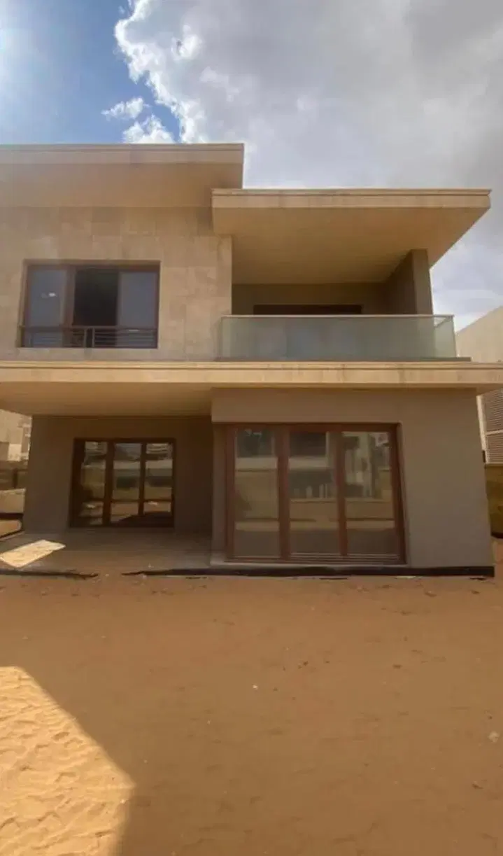 Stunning Villa for Sale in Pyramids Heights Residences