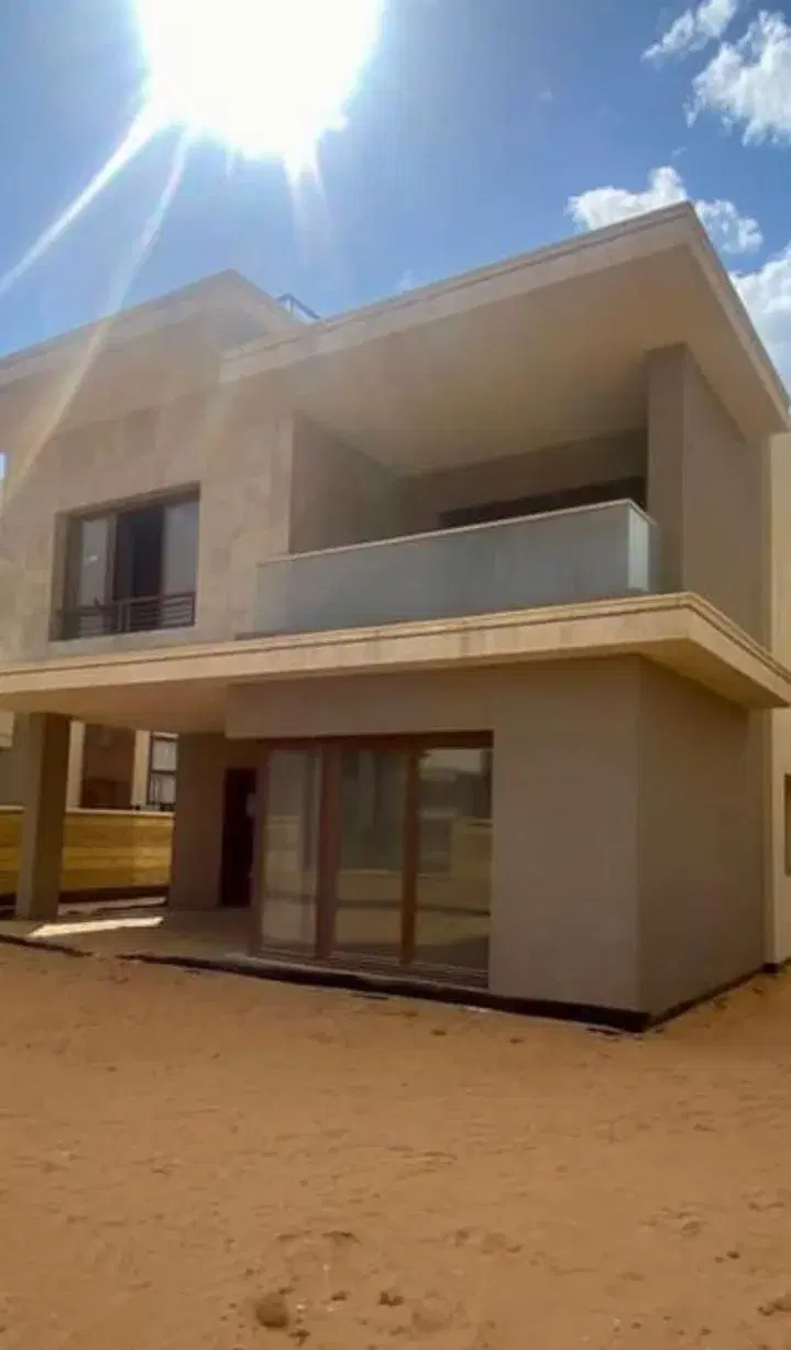 Stunning Villa for Sale in Pyramids Heights Residences