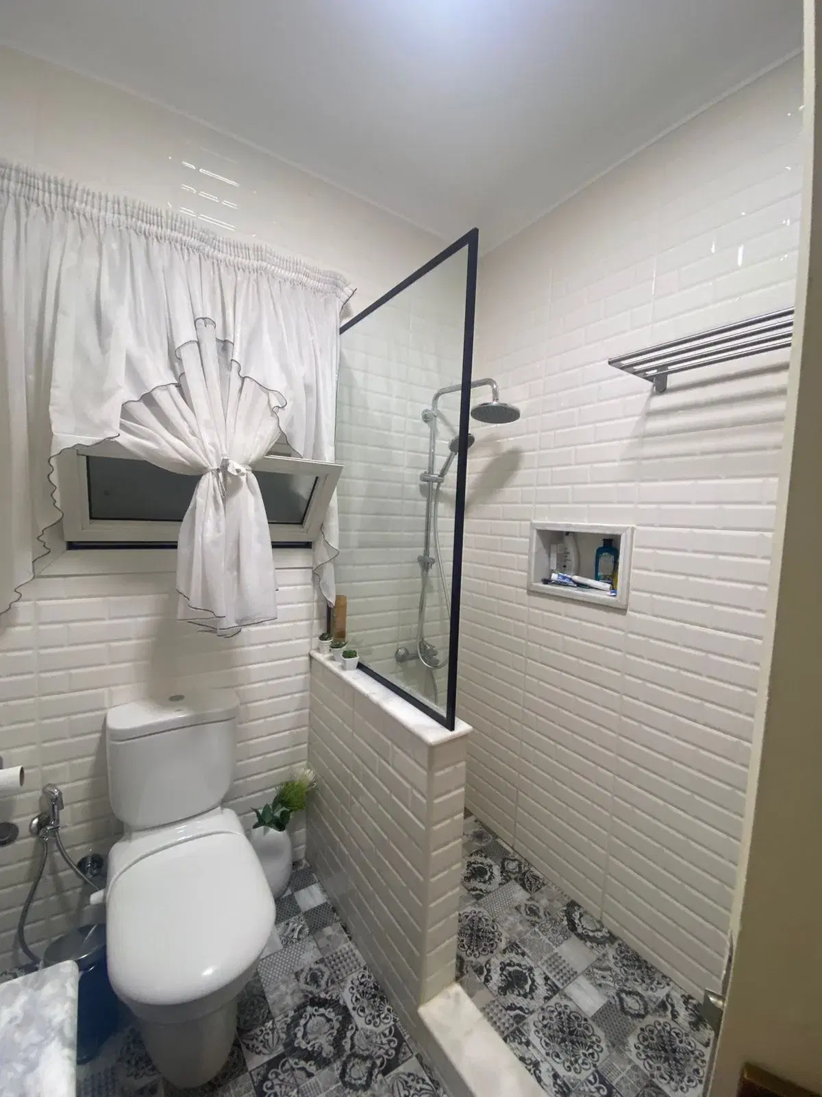 Luxurious Apartment for Sale in Beverly Hills