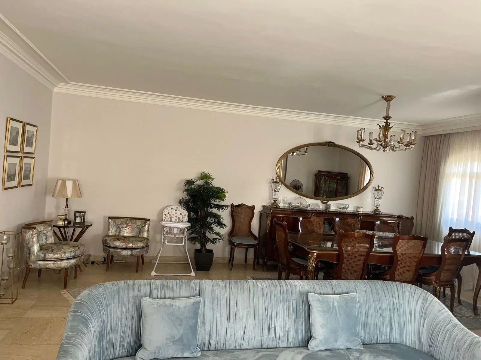 Luxurious Apartment for Sale in Beverly Hills