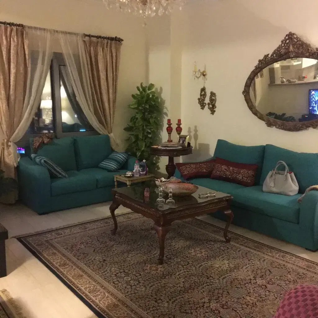 Luxurious Apartment for Sale in Beverly Hills