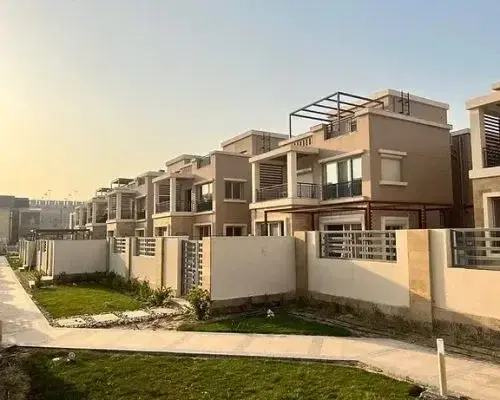 تاون هاوس للبيع في تاج سيتي 3 غرف نوم في القاهرة الجديدة من مدينة مصر