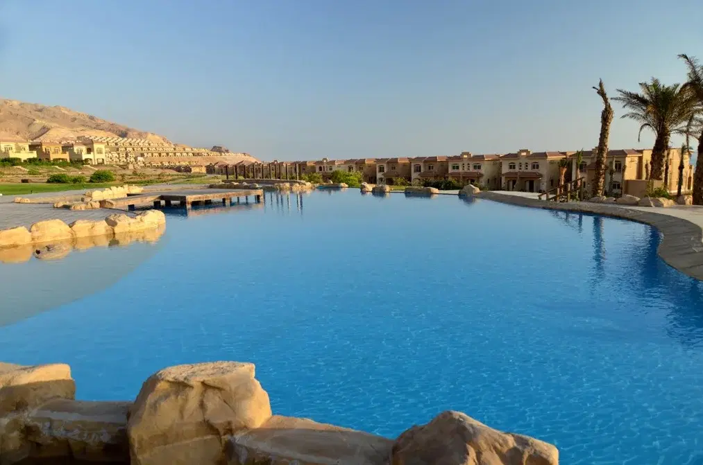 Elegant Twinhouse for Sale in Telal Sokhna - 3 Bedrooms by Roya Developments