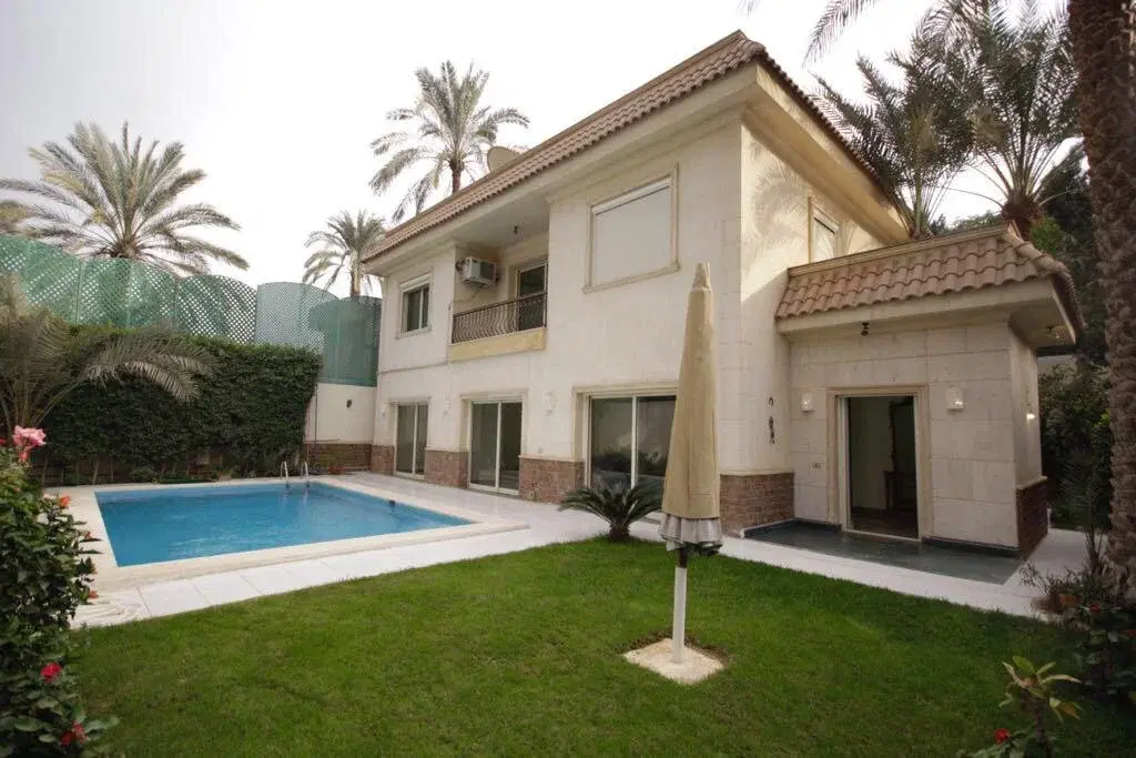 Stunning Villa for Sale in Garana, October