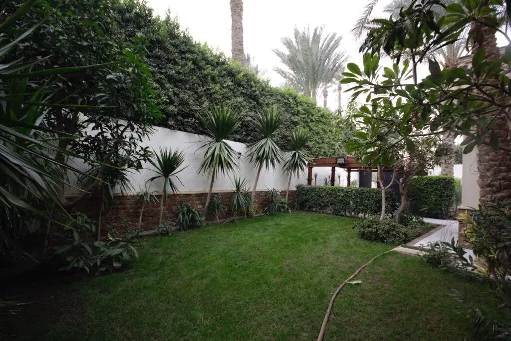 Stunning Villa for Sale in Garana, October