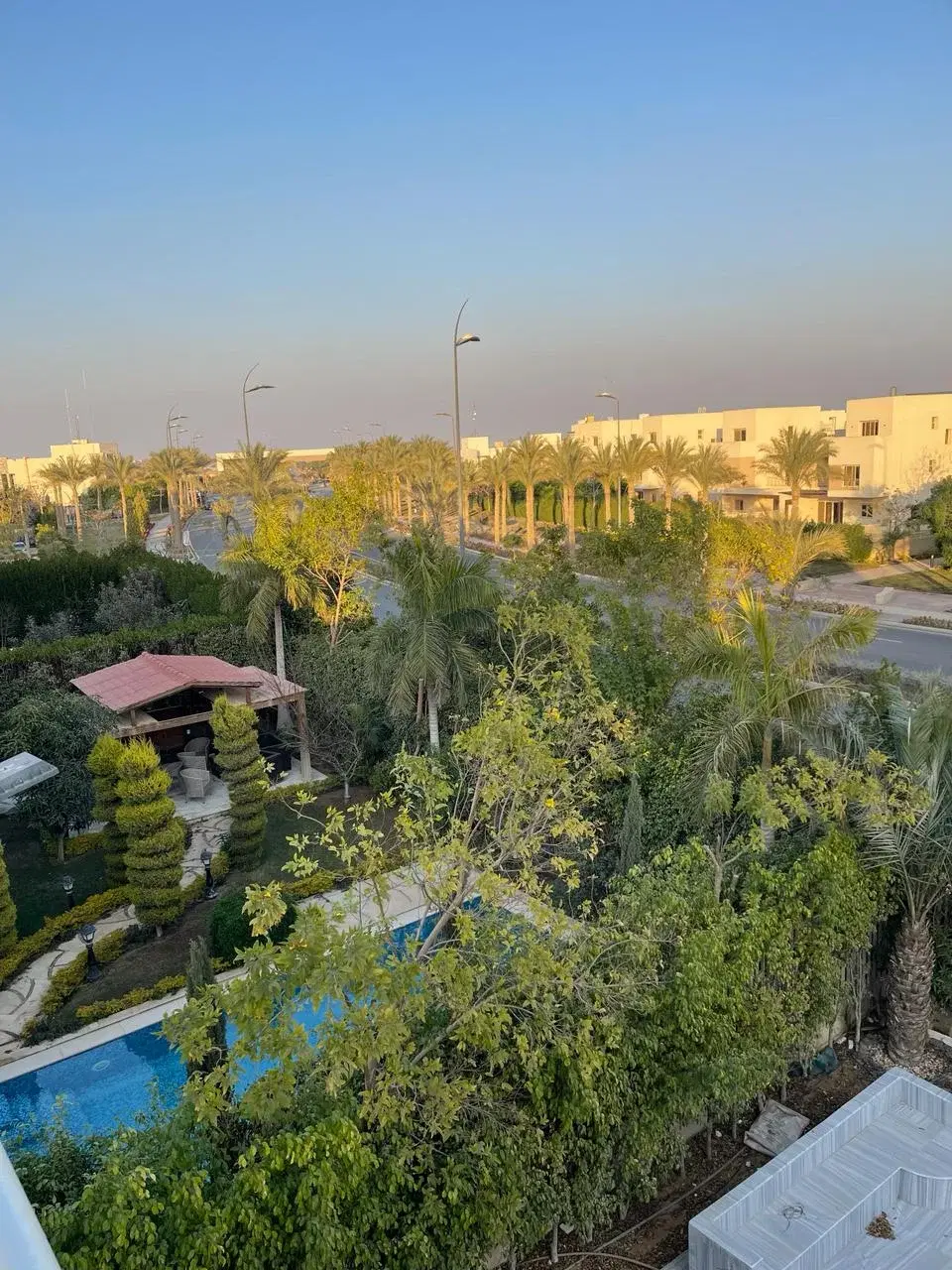 فلل راقية للبيع في جراند هايتس