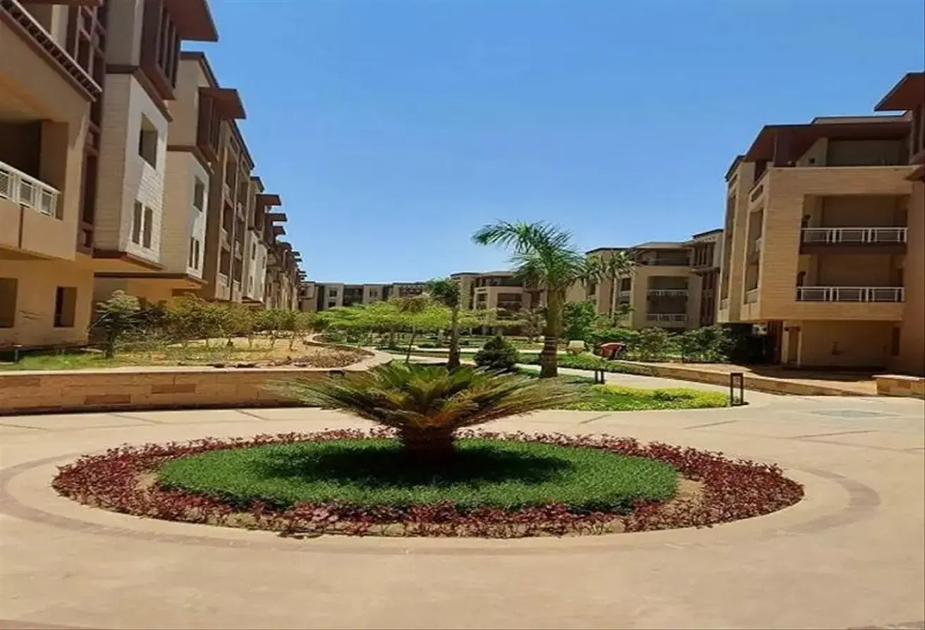 Luxurious 4-Bedroom Apartment for Sale in Green 5