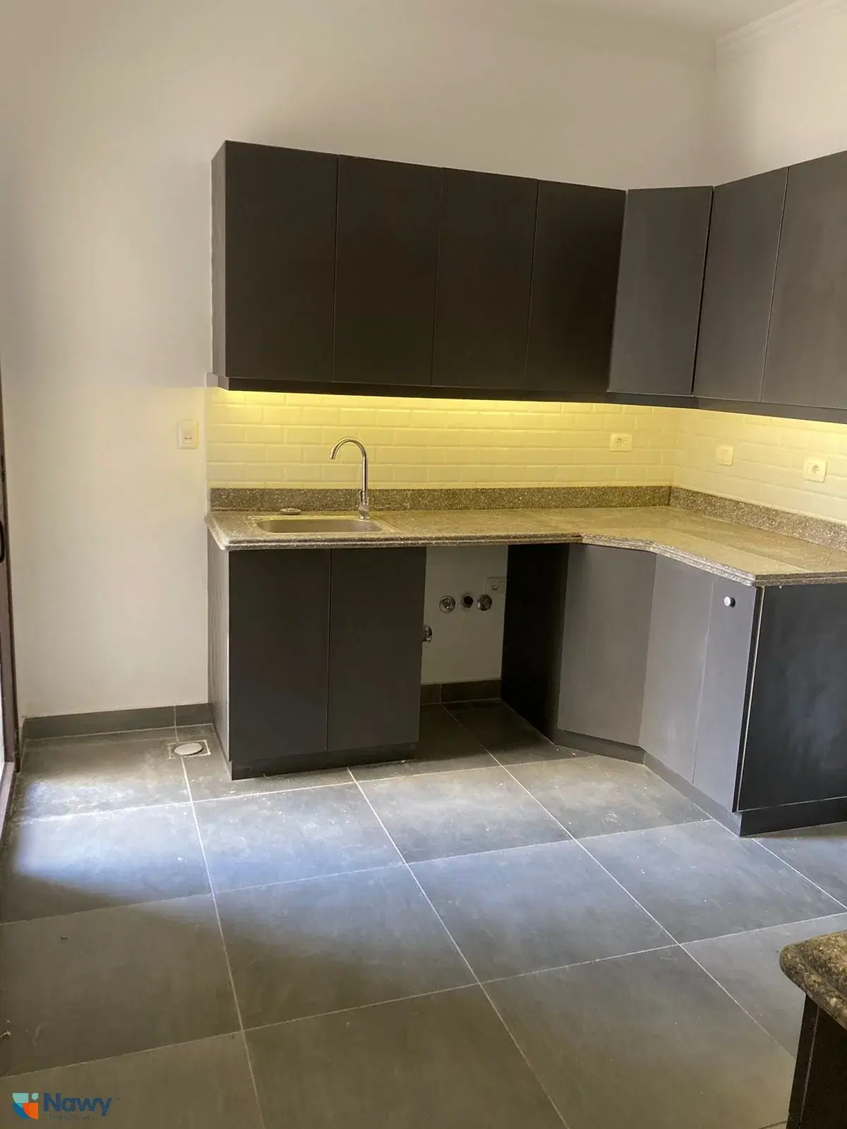 Stunning Apartment for Sale in Green 5 - Sheikh Zayed