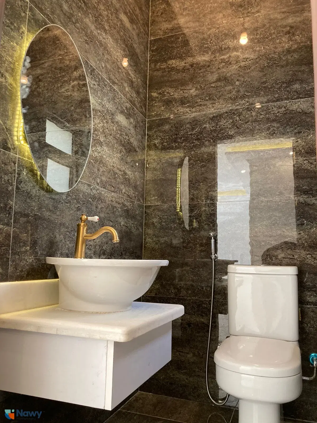 Green 5, Sheikh Zayed - 4-Bedroom Apartment for Sale
