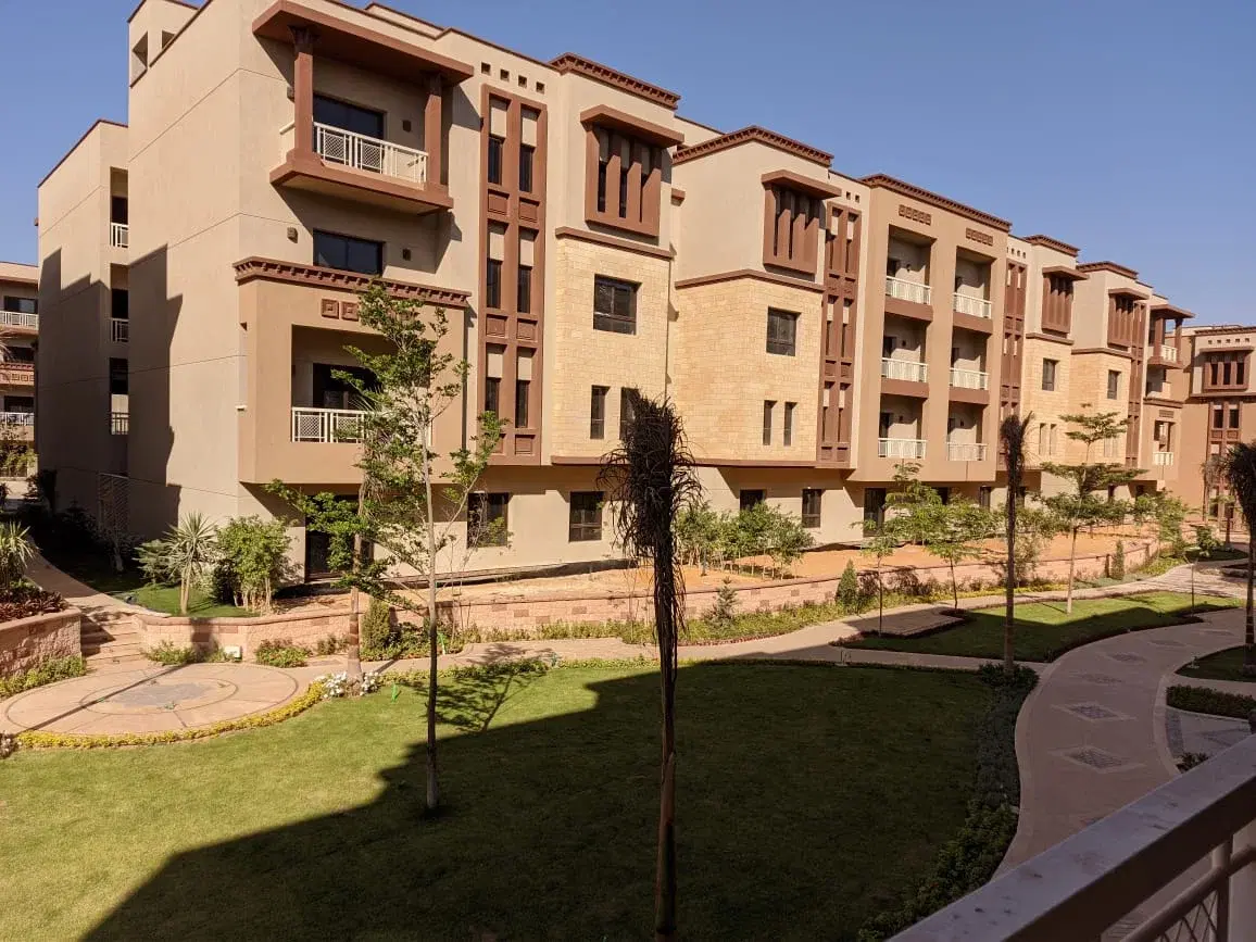 Spacious Apartment for Sale in Green 6
