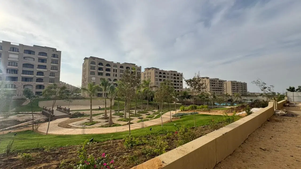 شقة فاخرة للبيع في كمبوند جرين سكوير، المستقبل سيتي من تطوير شركة الأهلي صبور