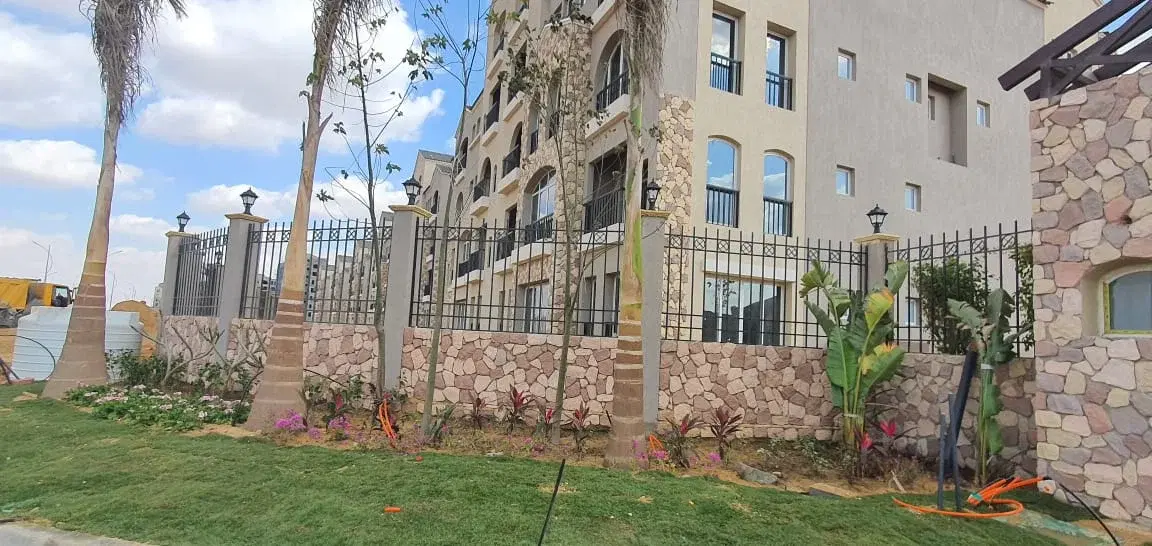 Luxurious Penthouse for Sale in Green Square