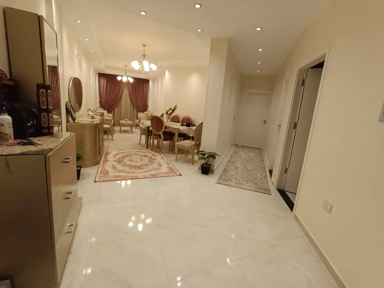 Luxurious Apartment for Sale in Green Yard, October
