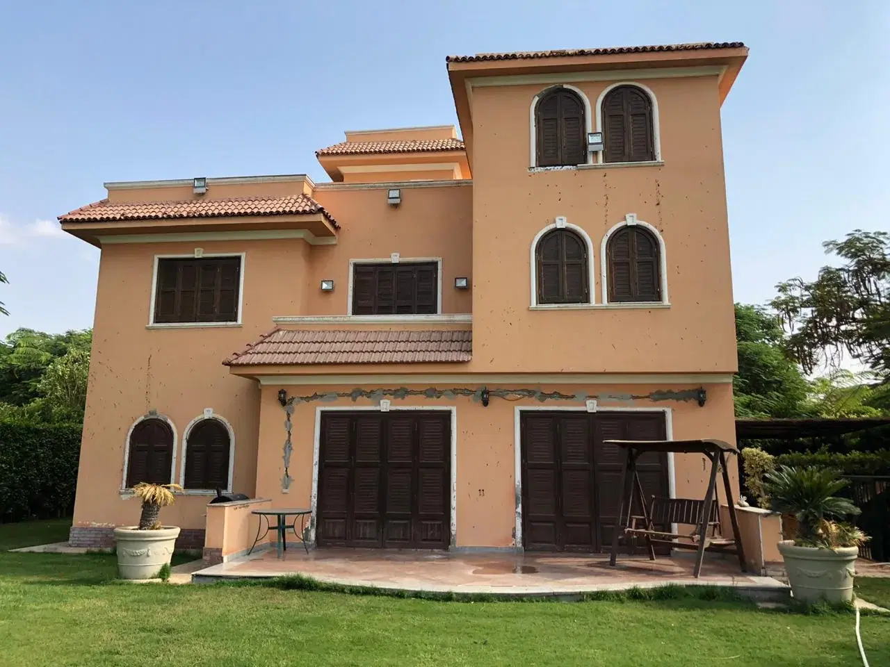 Luxurious Villa for Sale in Golf Solimania
