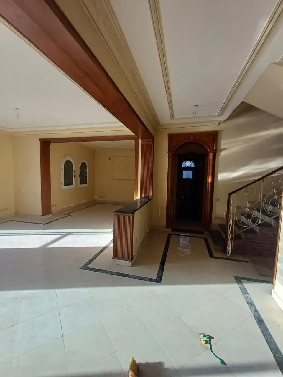 Luxurious Villa for Sale in Golf Solimania